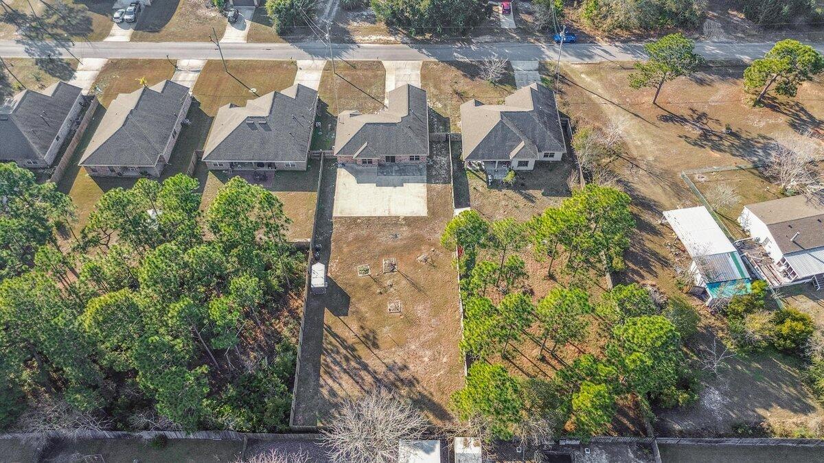 2038 Shannon Road Navarre, FL 32566 - Photo 2 of 29 Gallery Image 2