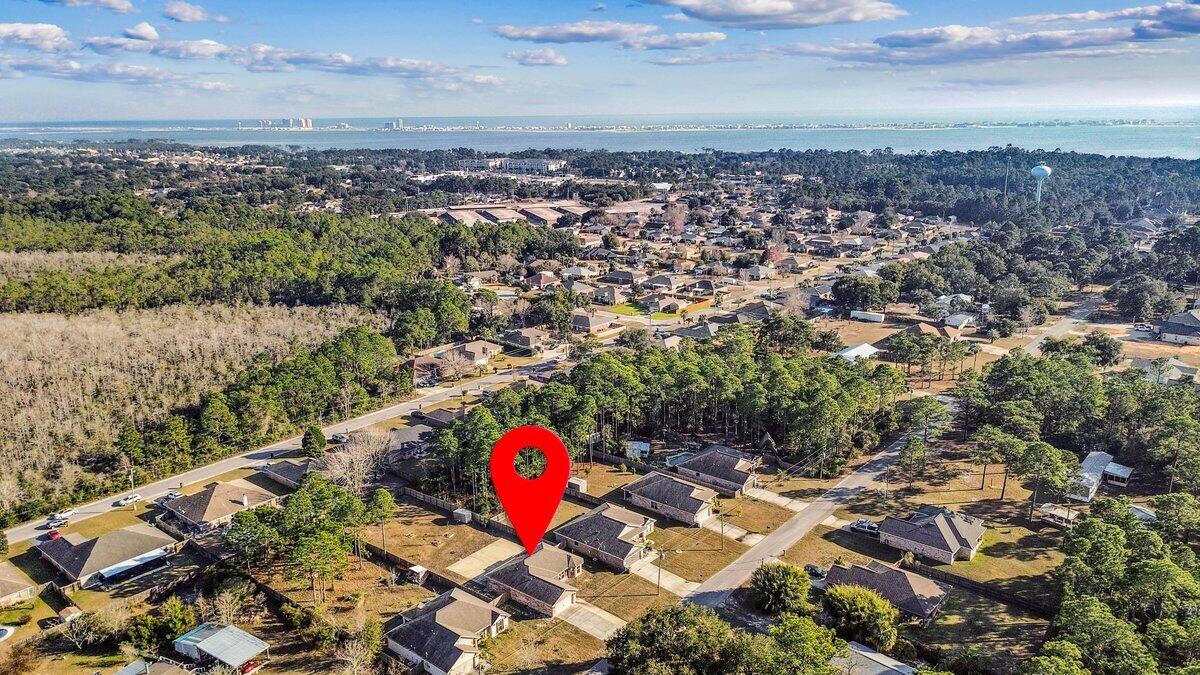2038 Shannon Road Navarre, FL 32566 - Photo 3 of 29 Gallery Image 3