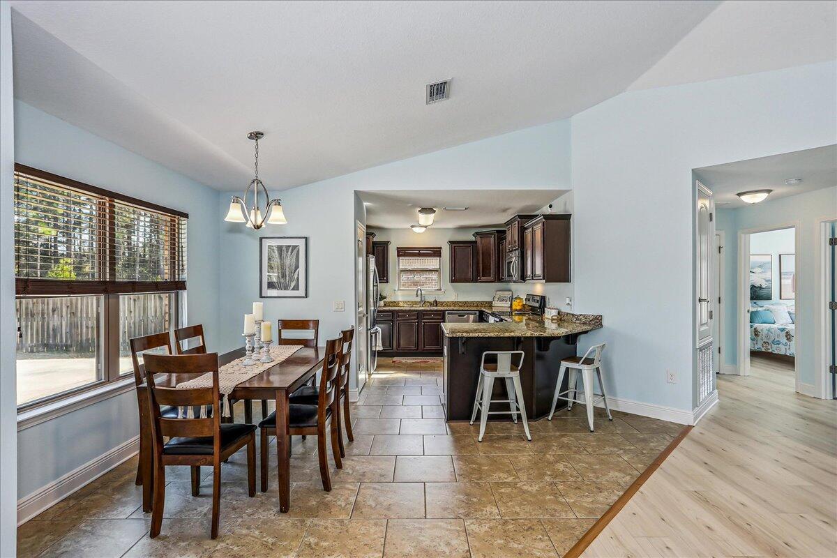 2038 Shannon Road Navarre, FL 32566 - Photo 8 of 29 Gallery Image 8