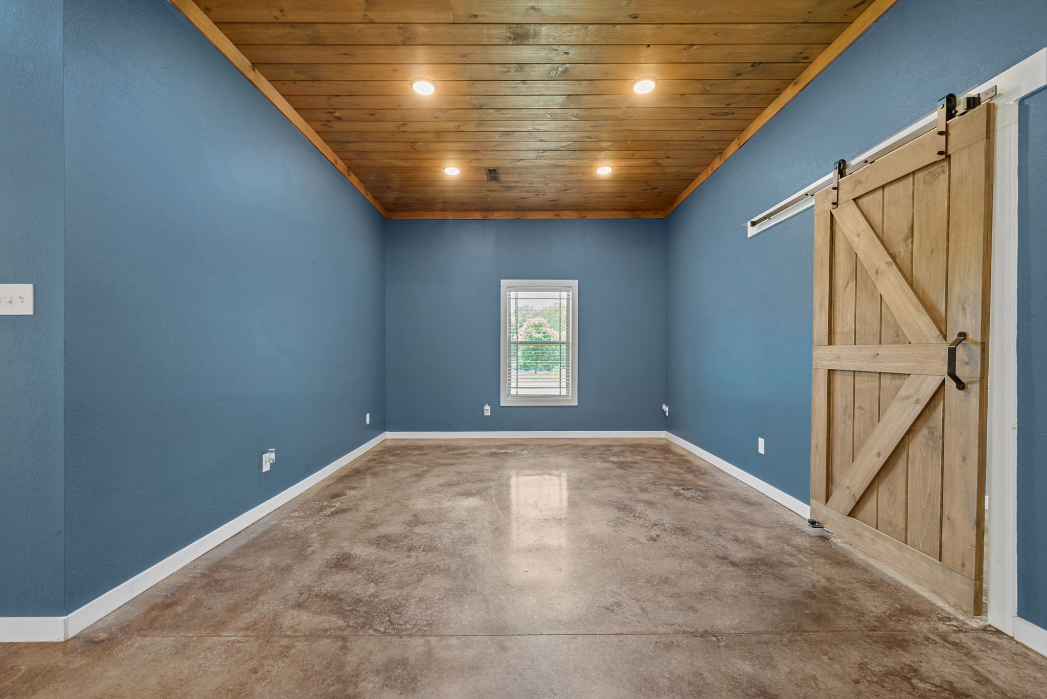 890 Iron Workers Road Clarksville, TN 37043 - Photo 15 of 45