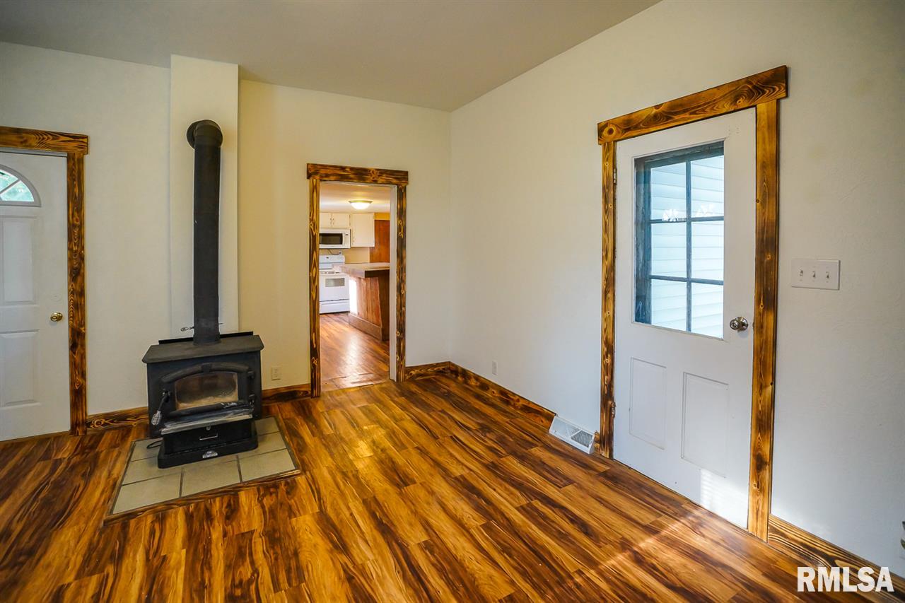 9010 East Manito Road Manito, IL 61546 - Photo 16 of 36 Gallery Image 16