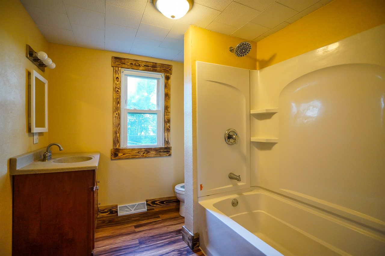 9010 East Manito Road Manito, IL 61546 - Photo 23 of 36 Gallery Image 23