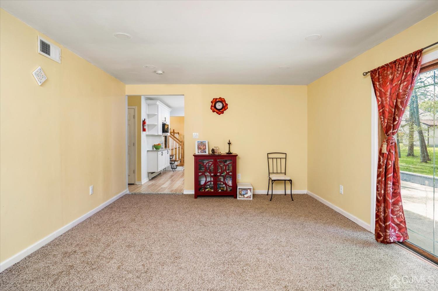 39 Lynnwood Road Edison, NJ 08820 - Photo 17 of 32 a view of livingroom with hardwood
