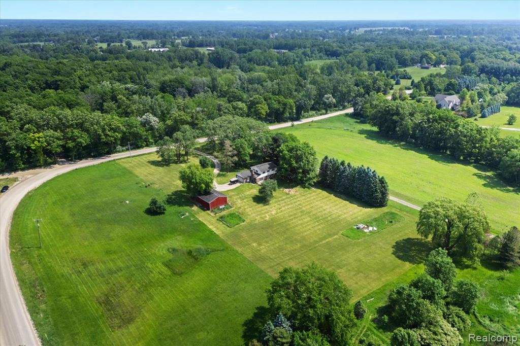 3757 Chase Lake Road Howell, MI 48855 - Photo 43 of 46