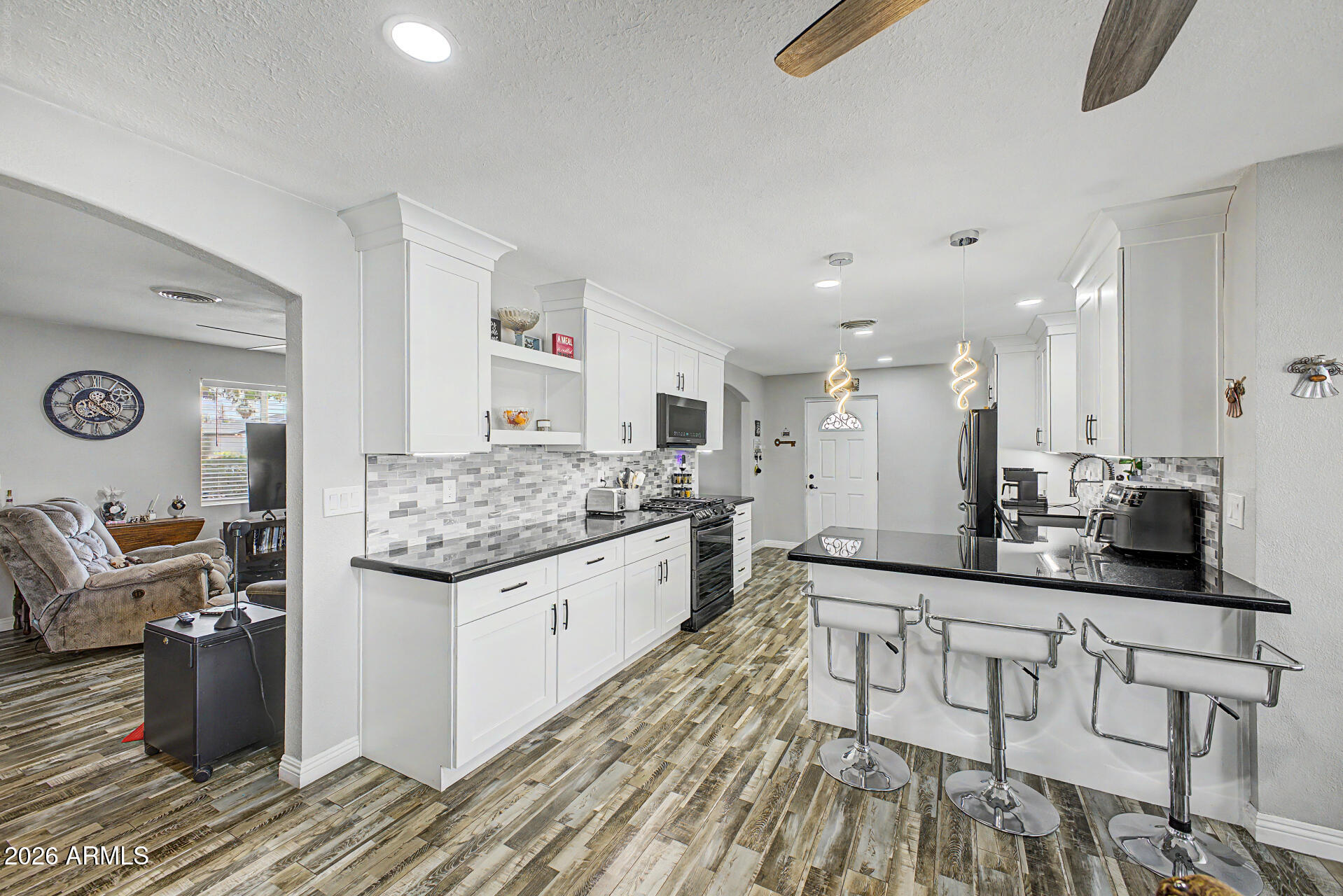 3038 West Charter Oak Road Phoenix, AZ 85029 - Photo 17 of 40 16-Charter Oak