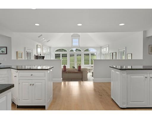 64 Wellesley Street Weston, MA 02493 - Photo 11 of 34