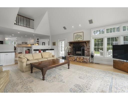 64 Wellesley Street Weston, MA 02493 - Photo 21 of 34