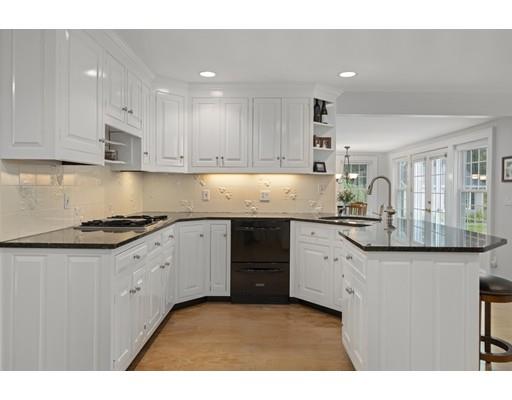 64 Wellesley Street Weston, MA 02493 - Photo 10 of 34