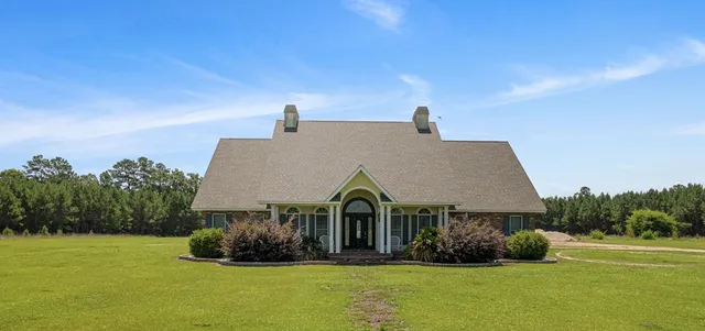 $850,000 | 102 Loftin Road, Columbia, MS 39429