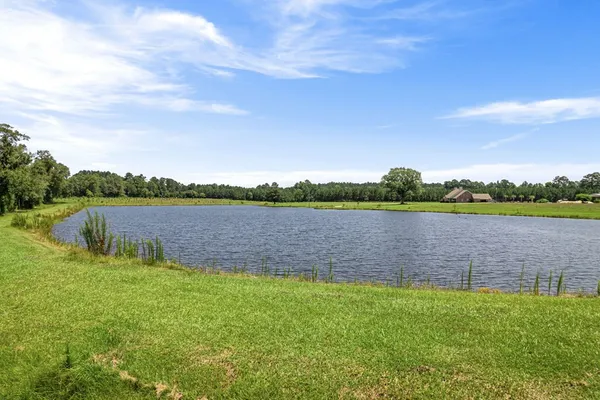 $799,000 | 102 Loftin Road, Columbia, MS 39429