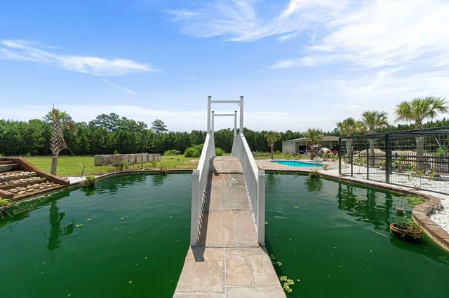 $850,000 | 102 Loftin Road, Columbia, MS 39429