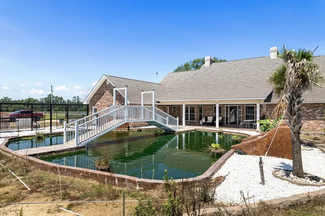 $850,000 | 102 Loftin Road, Columbia, MS 39429