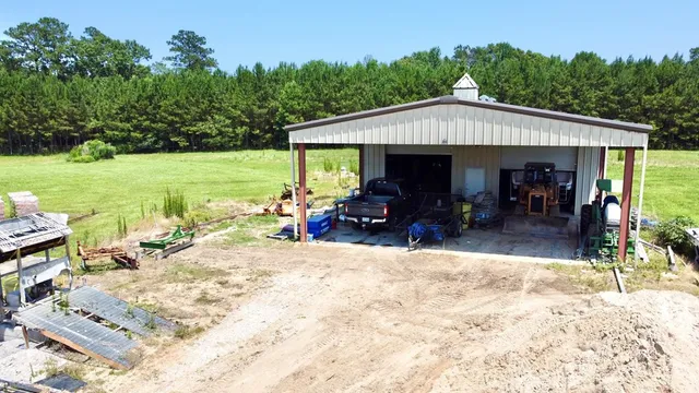 $850,000 | 102 Loftin Road, Columbia, MS 39429