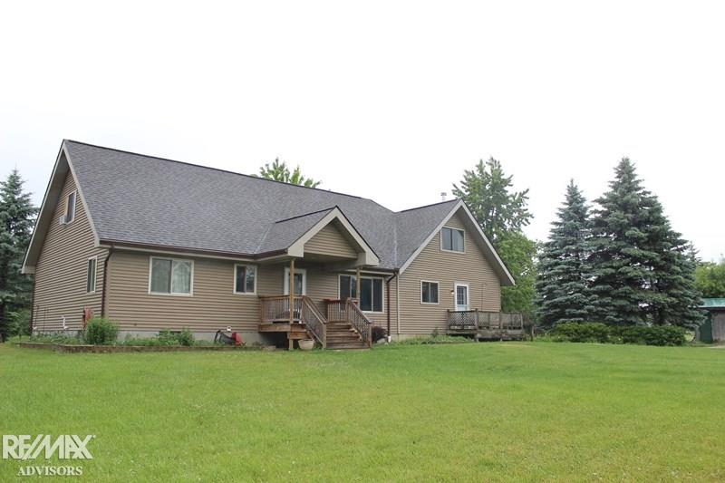 4901 Knoll Road Capac, MI 48014 - Photo 1 of 15 31294439.JPG