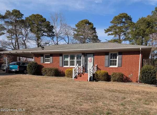 $169,900 | 205 Lakeside Drive, Snow Hill, NC 28580