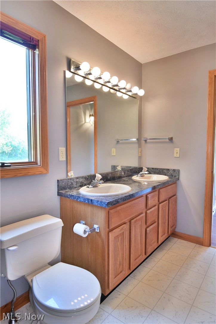 5888 Everett Hull Road Fowler, OH 44418 - Photo 18 of 35 Gallery Image 18