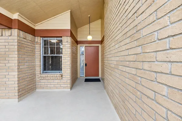 $1,850 | 12047 Plumpoint Drive, Houston, TX 77099