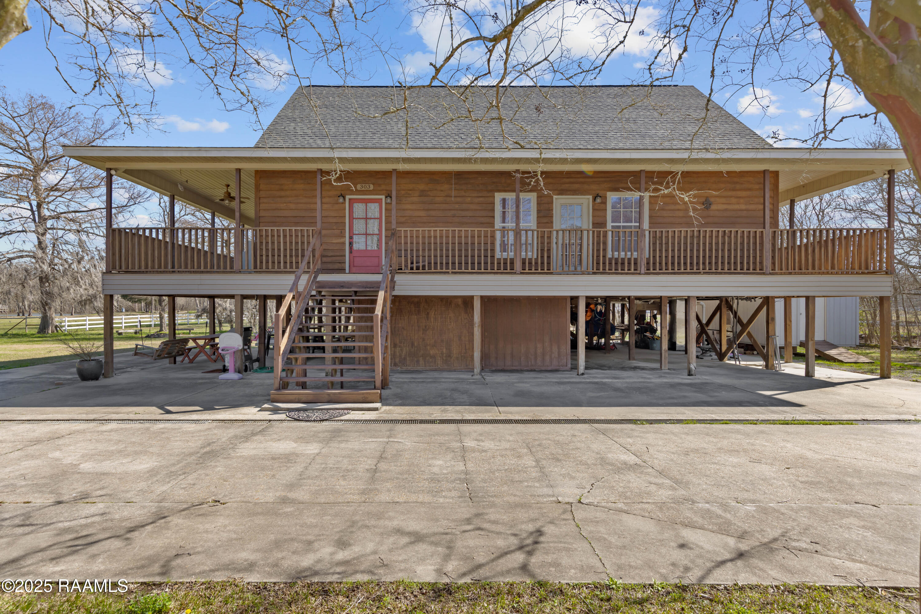 303 St Clair Road Breaux Bridge, LA 70517 - Photo 1 of 46 front