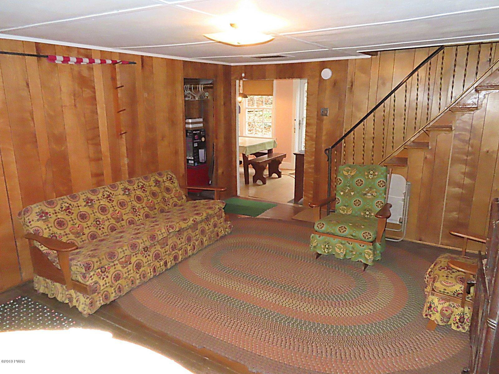 394 North Shore Road Greentown, PA 18426 - Photo 6 of 37