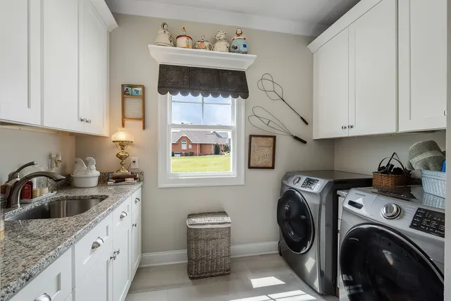 a view of outdoor space yard and patio