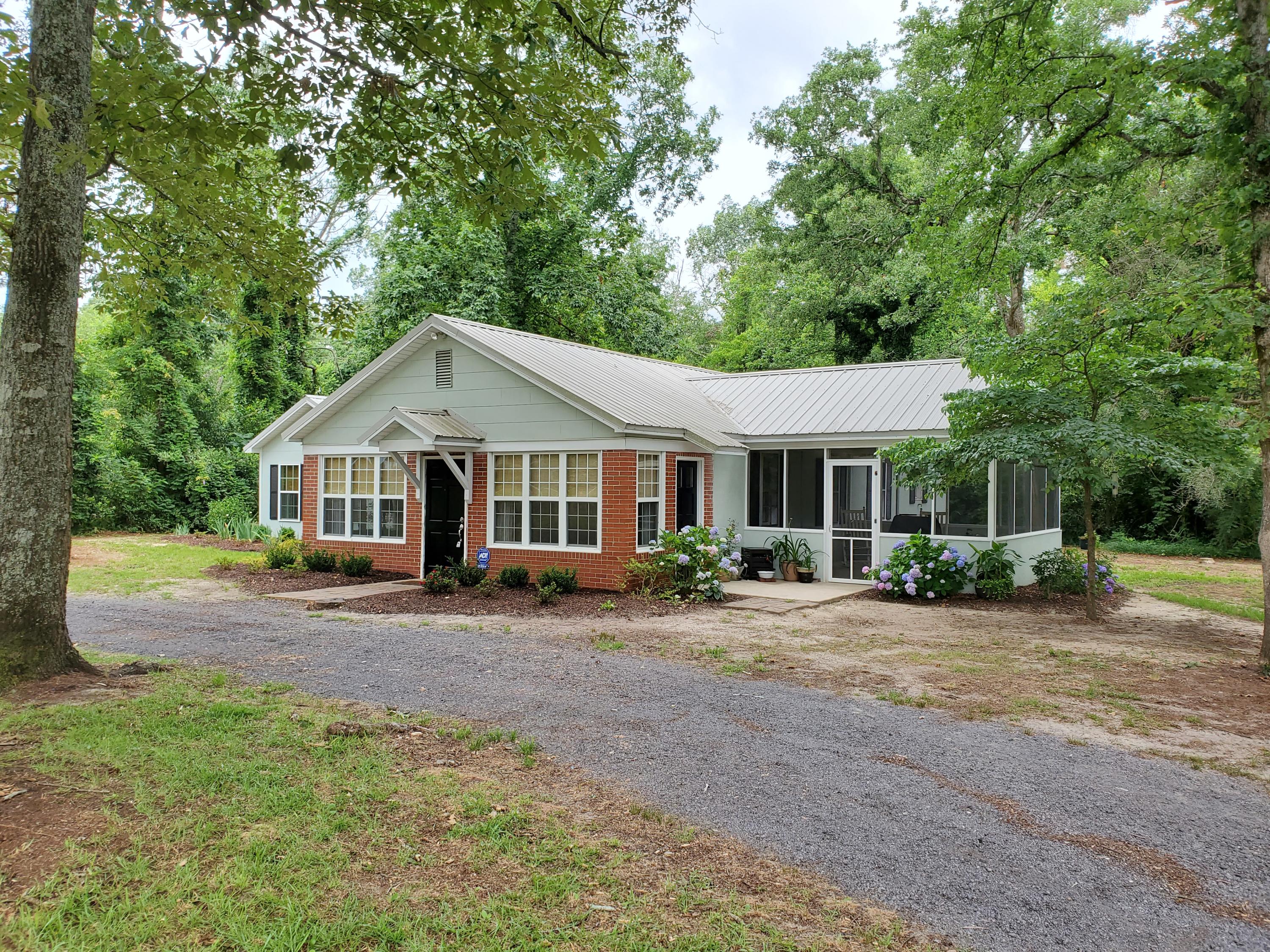 934 State Rd S-32-248 Swansea, SC 29160 - Photo 1 of 46 934 I W Hutto Rd