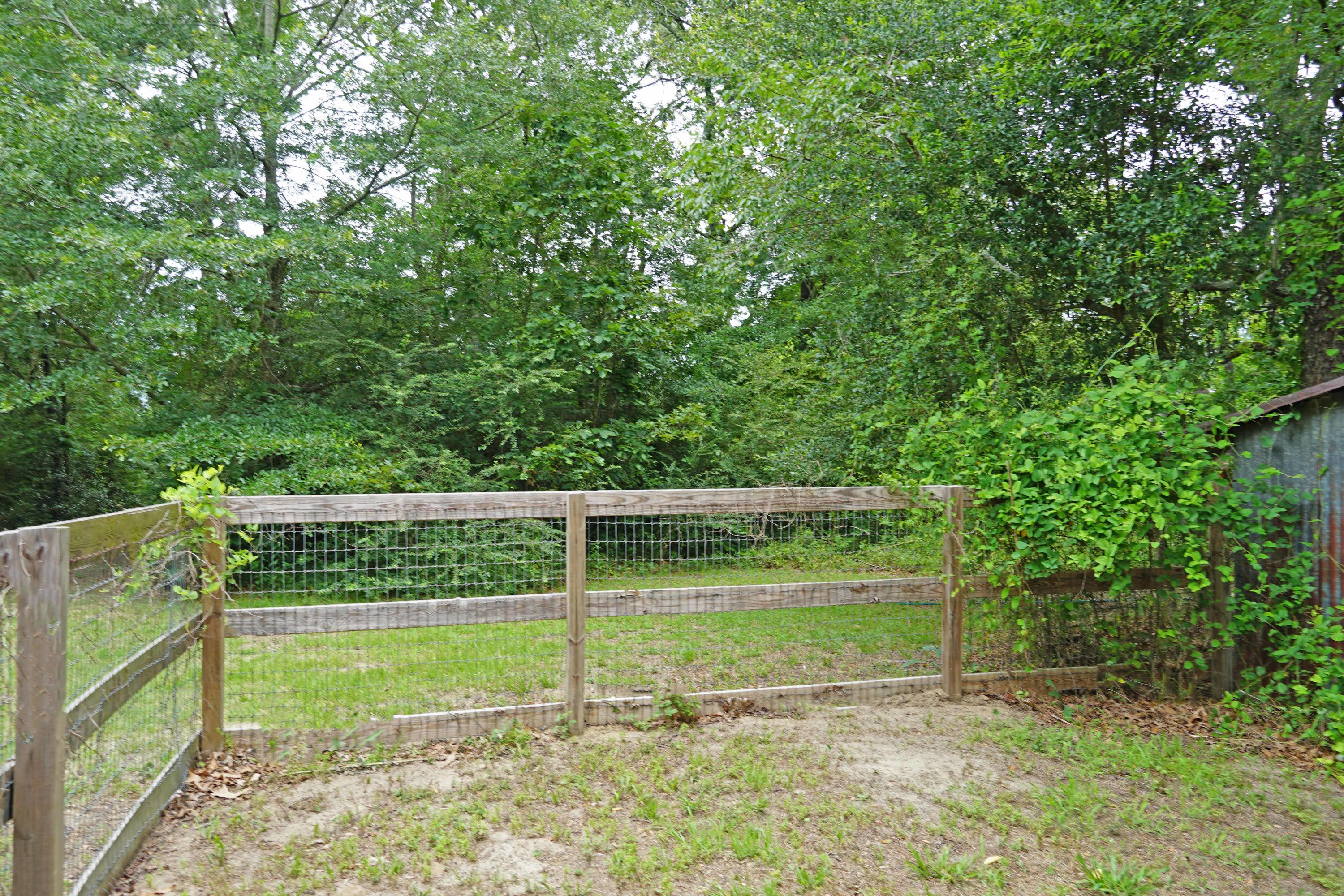 934 State Rd S-32-248 Swansea, SC 29160 - Photo 40 of 46 Horse Stable 2