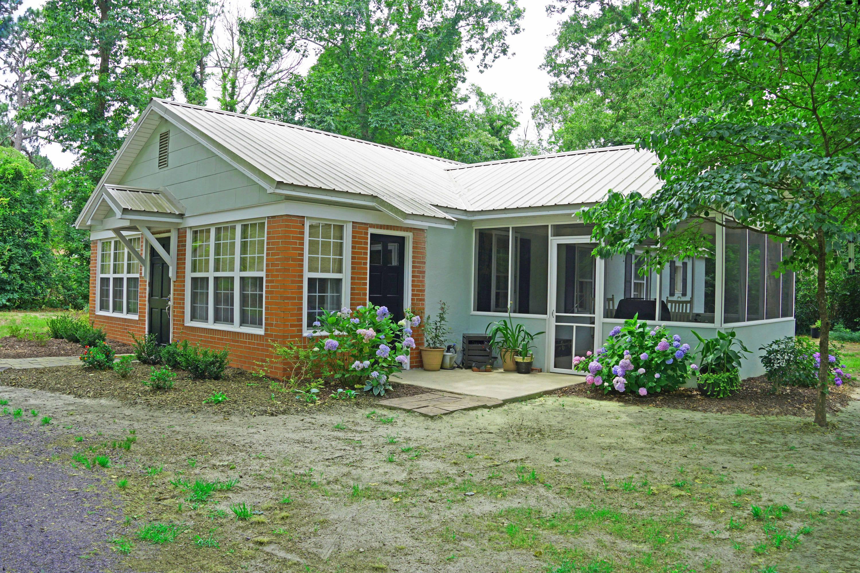 934 State Rd S-32-248 Swansea, SC 29160 - Photo 5 of 46 Side of House 1