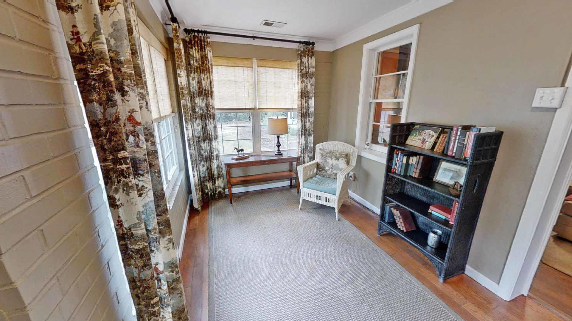 934 State Rd S-32-248 Swansea, SC 29160 - Photo 7 of 46 Foyer 2