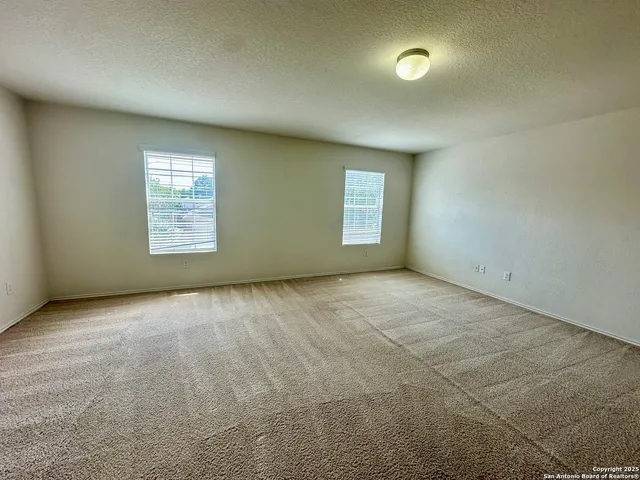 $1,900 | 5811 Providence Oak, San Antonio, TX 78249