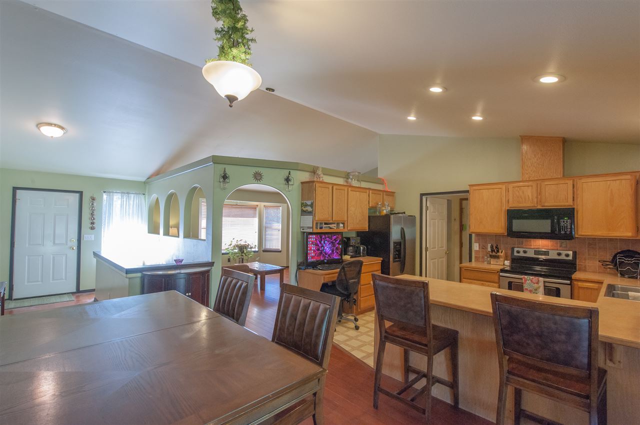 37012 North Rabe Road Elk, WA 99009 - Photo 3 of 20 Gallery Image 3