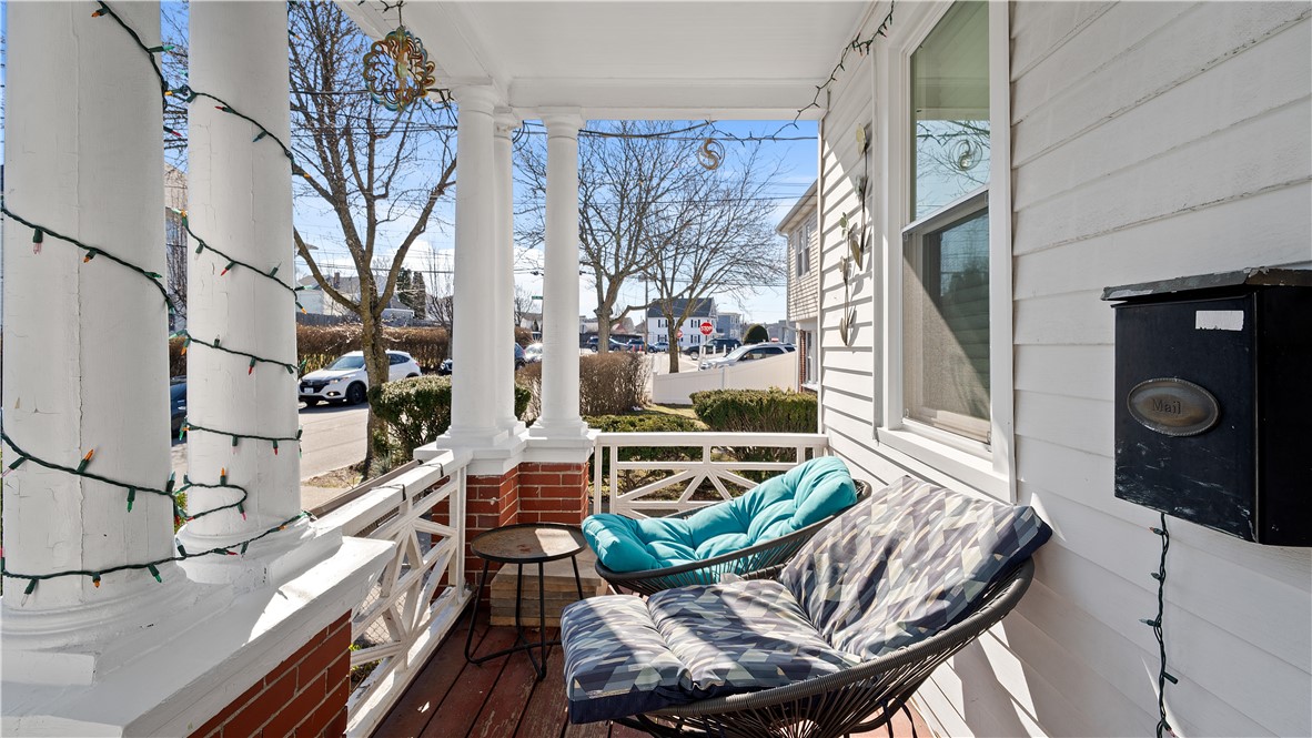 27 Shafter Street Providence, RI 02909 - Photo 4 of 39 Front Porch