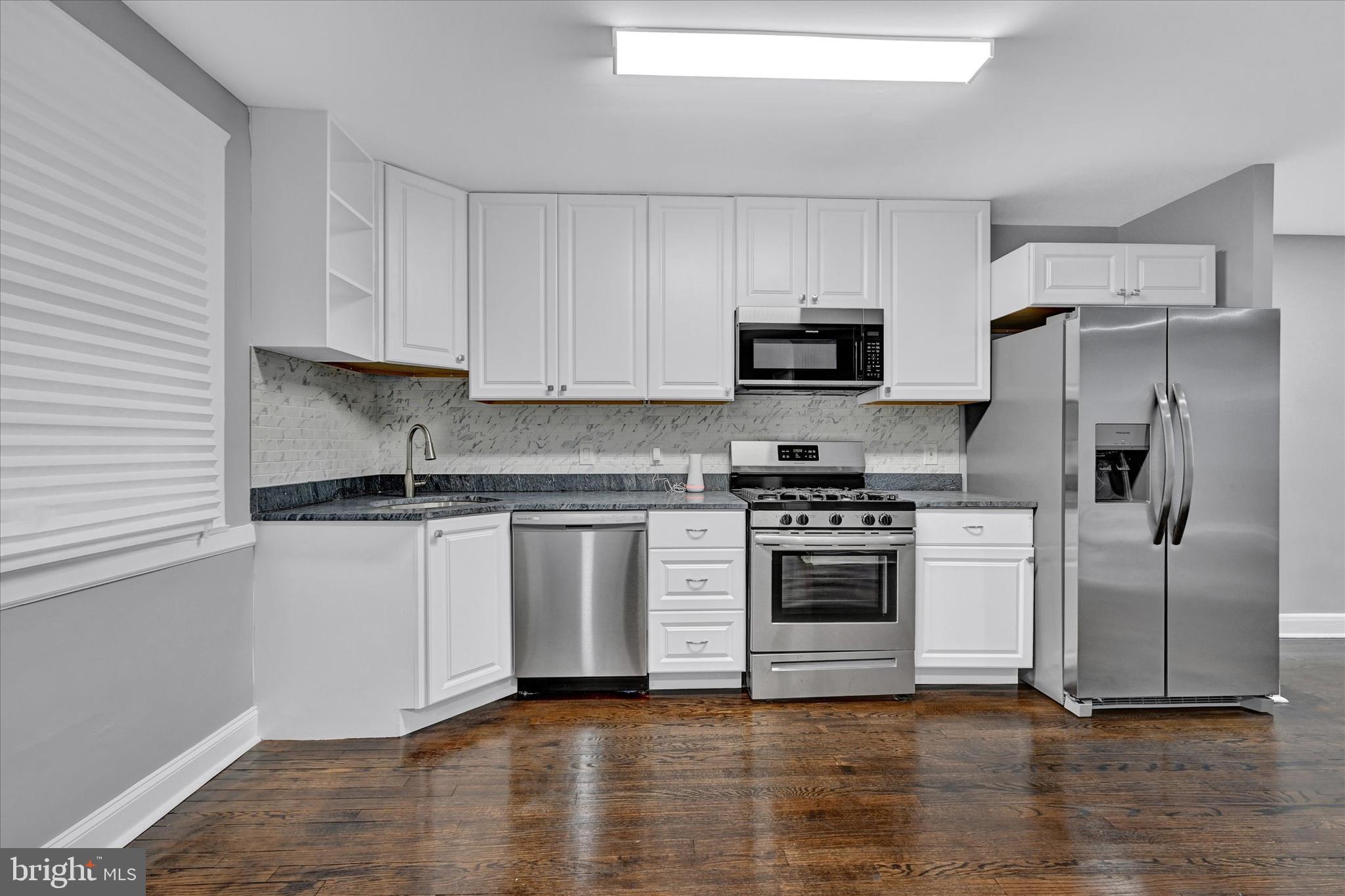 208 Old Riverside Road Brooklyn Park, MD 21225 - Photo 5 of 18