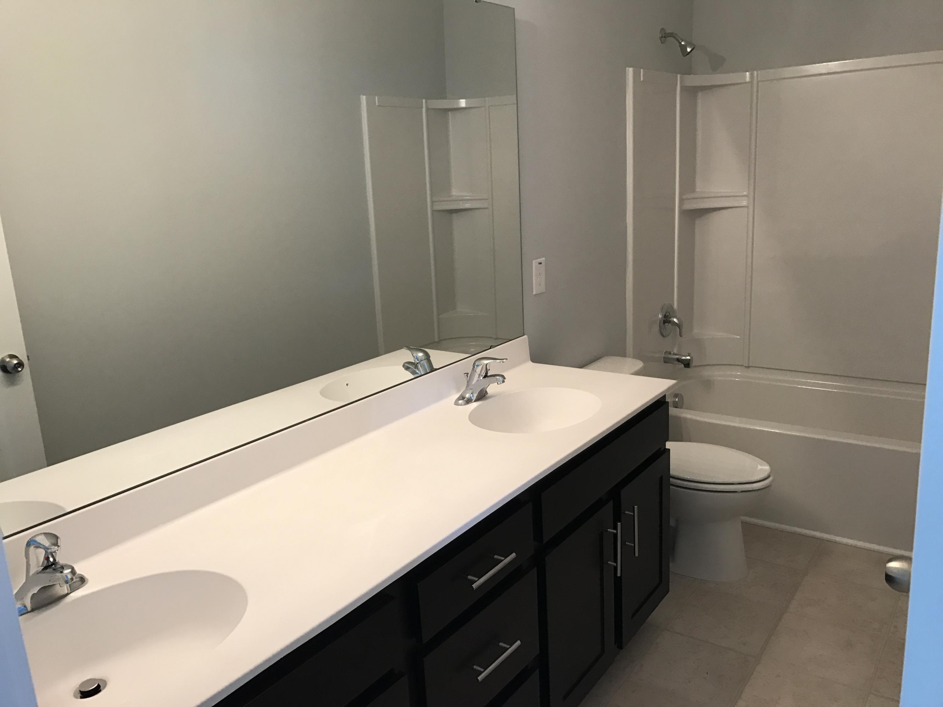 7763 Discovery Road North Charleston, SC 29420 - Photo 13 of 17 Guest bath