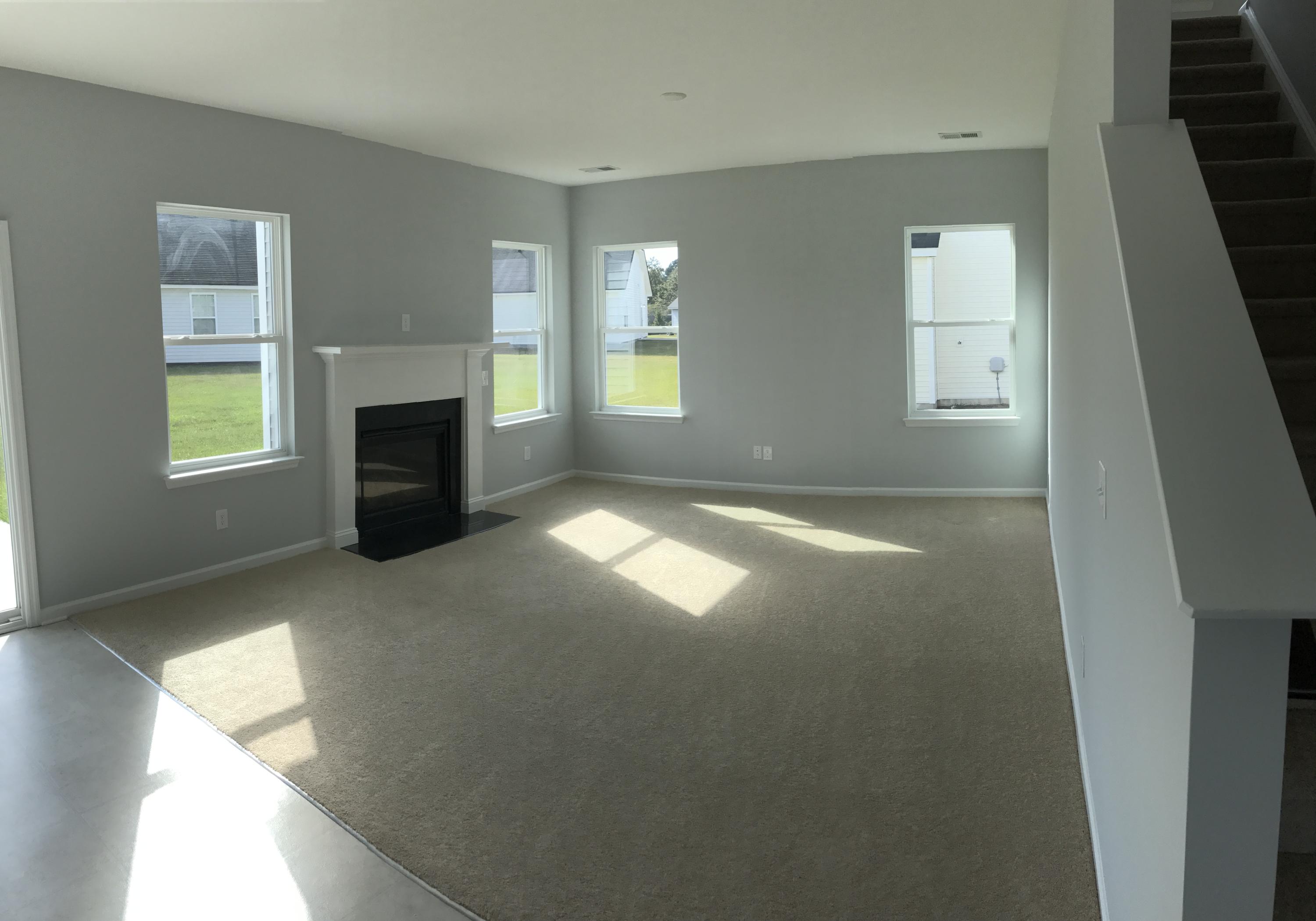 7763 Discovery Road North Charleston, SC 29420 - Photo 4 of 17 Family room