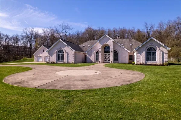 $3,000,000 | 104 Angerer Road, Canonsburg, PA 15317