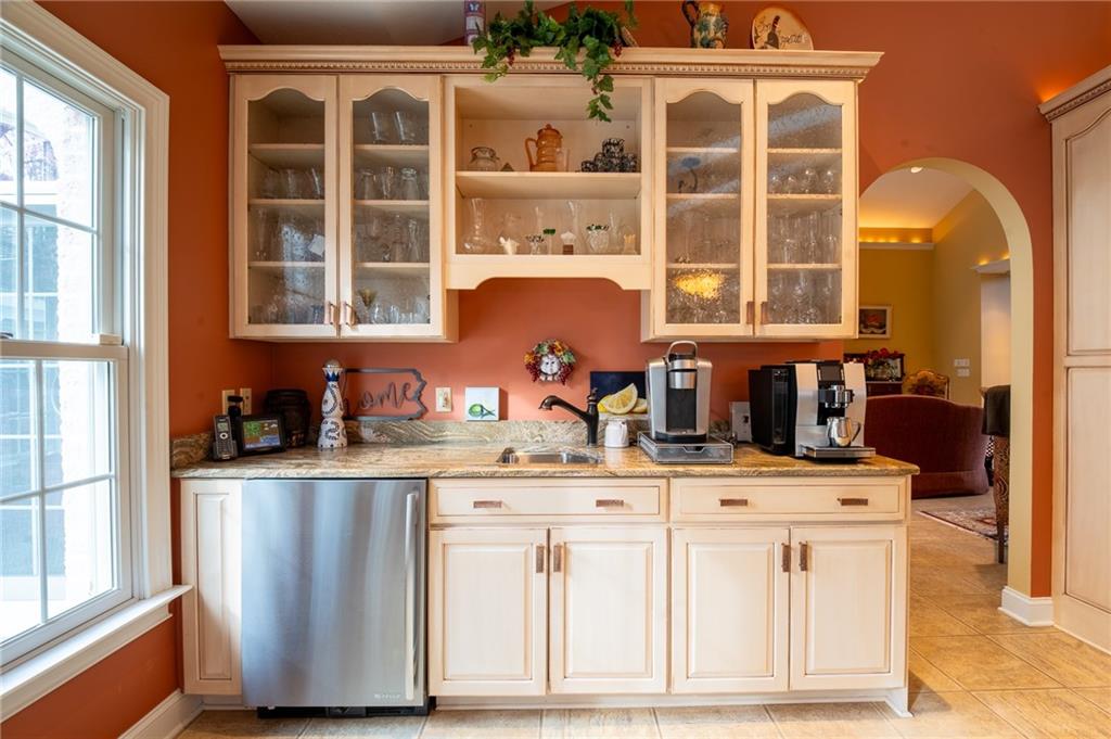 104 Angerer Road Canonsburg, PA 15317 - Photo 16 of 50