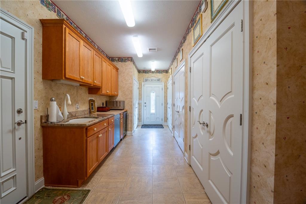 104 Angerer Road Canonsburg, PA 15317 - Photo 22 of 50