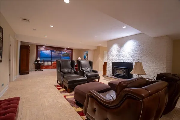 $3,000,000 | 104 Angerer Road, Canonsburg, PA 15317