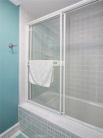 $1,800,000 | 433 2nd Street, Hermosa Beach, CA 90254