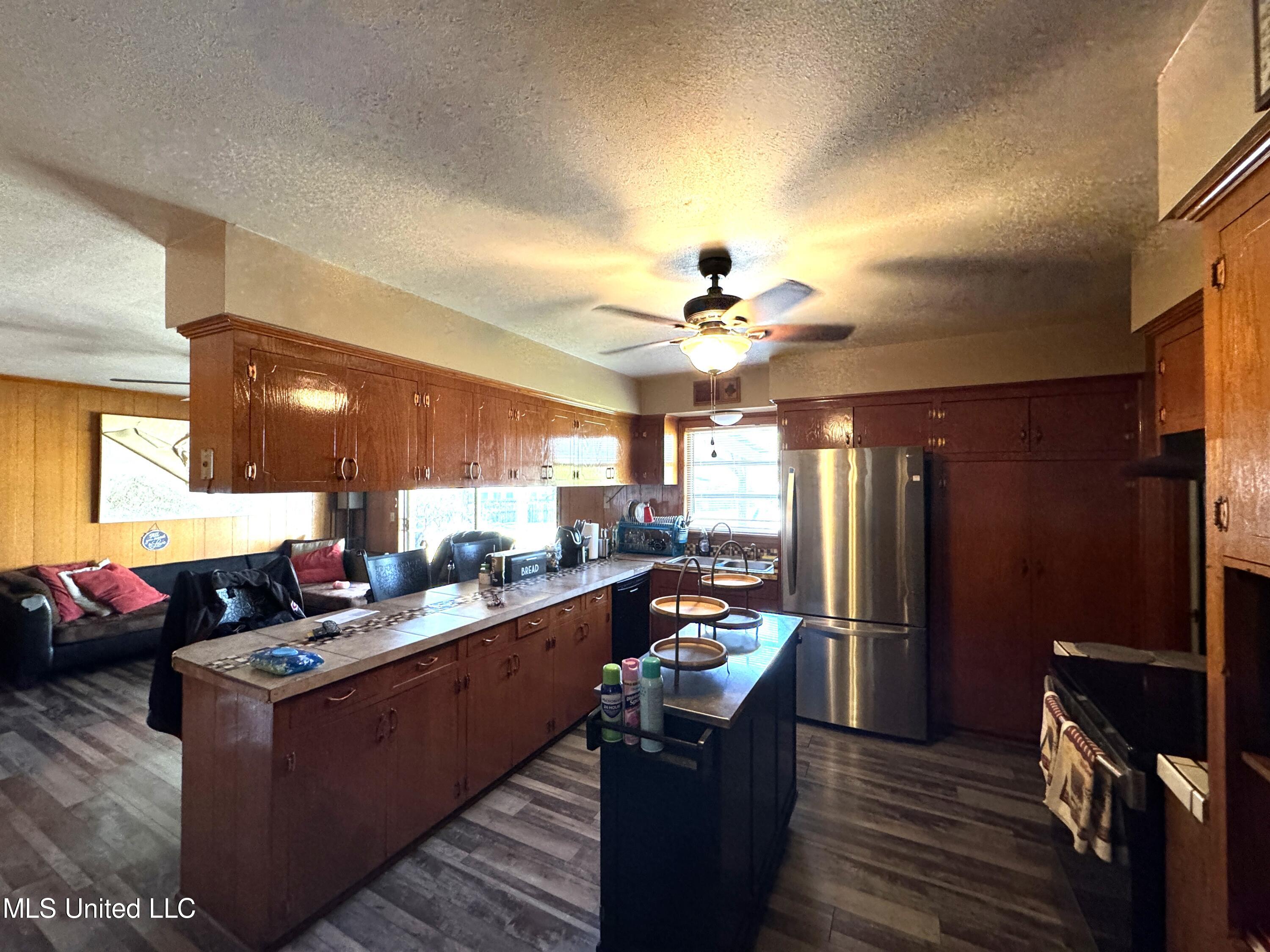 2012 Springridge Drive Jackson, MS 39211 - Photo 6 of 18 2012 Springridge 6