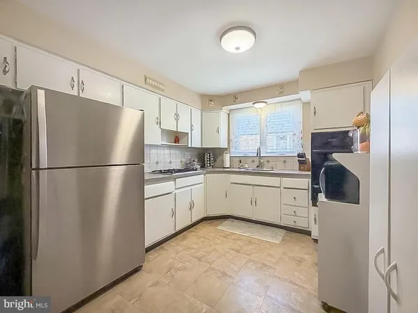 $329,000 | 8585 Benton Avenue, Philadelphia, PA 19152