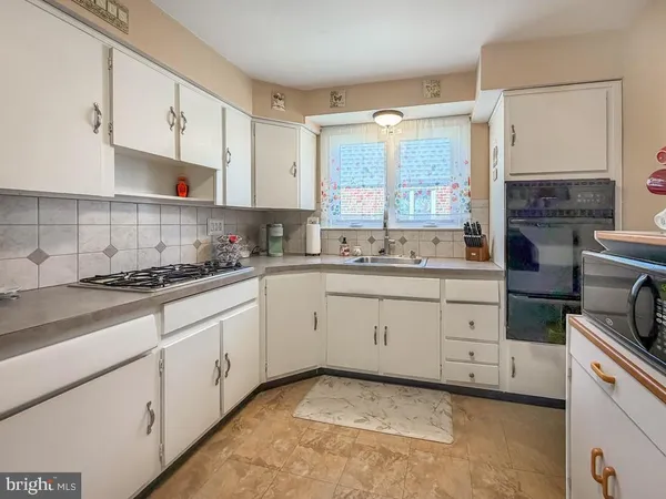 $329,000 | 8585 Benton Avenue, Philadelphia, PA 19152