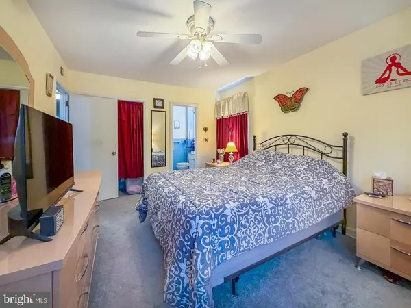 $329,000 | 8585 Benton Avenue, Philadelphia, PA 19152