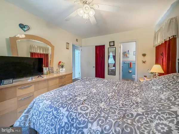 $329,000 | 8585 Benton Avenue, Philadelphia, PA 19152