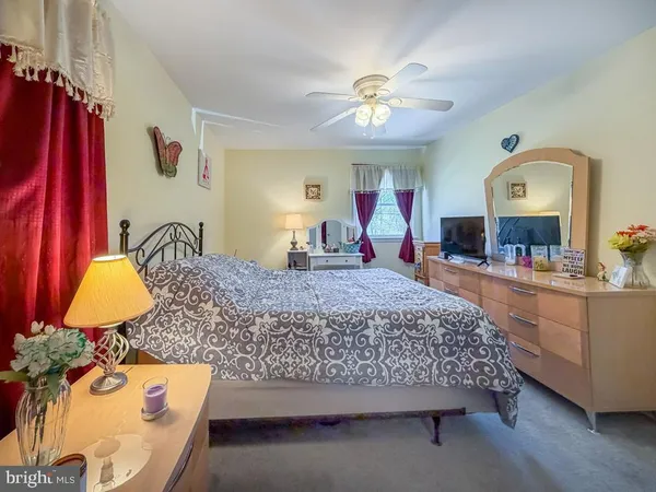 $329,000 | 8585 Benton Avenue, Philadelphia, PA 19152