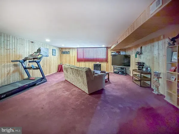 $329,000 | 8585 Benton Avenue, Philadelphia, PA 19152