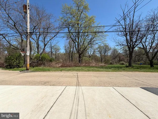 $329,000 | 8585 Benton Avenue, Philadelphia, PA 19152