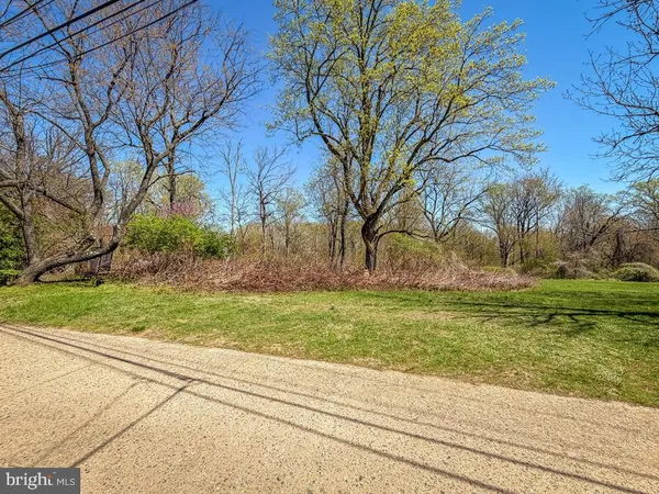 $329,000 | 8585 Benton Avenue, Philadelphia, PA 19152