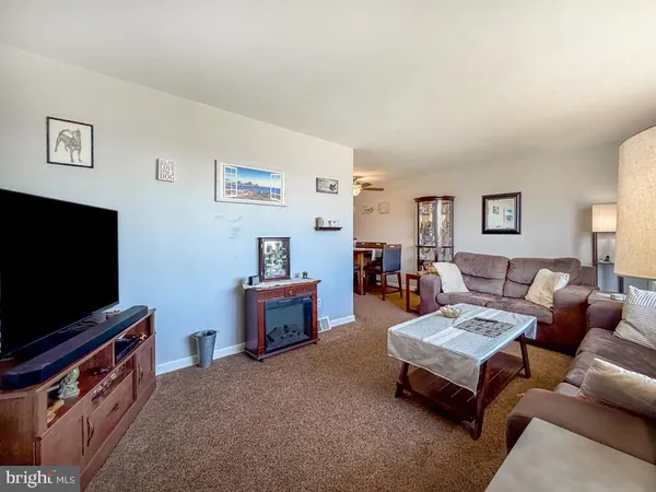 $329,000 | 8585 Benton Avenue, Philadelphia, PA 19152