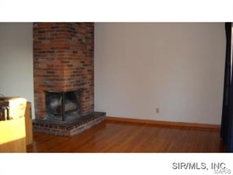 5215 Clifton Terrace Road Godfrey, IL 62035 - Photo 2 of 10 Gallery Image 2